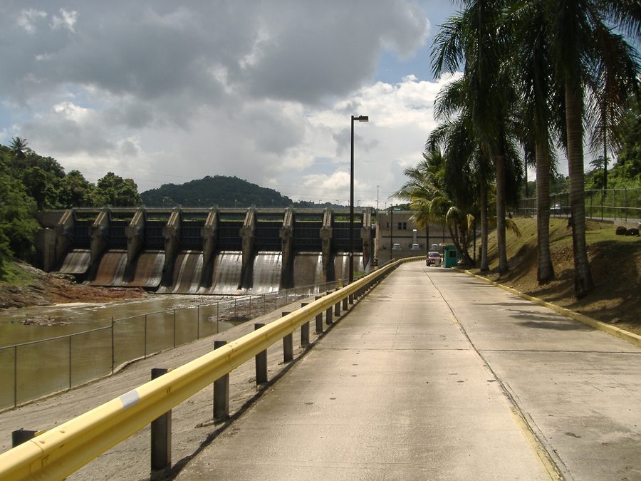 Carraízo-Damm am Loíza Lake in Trujillo Alto, Puerto Rico