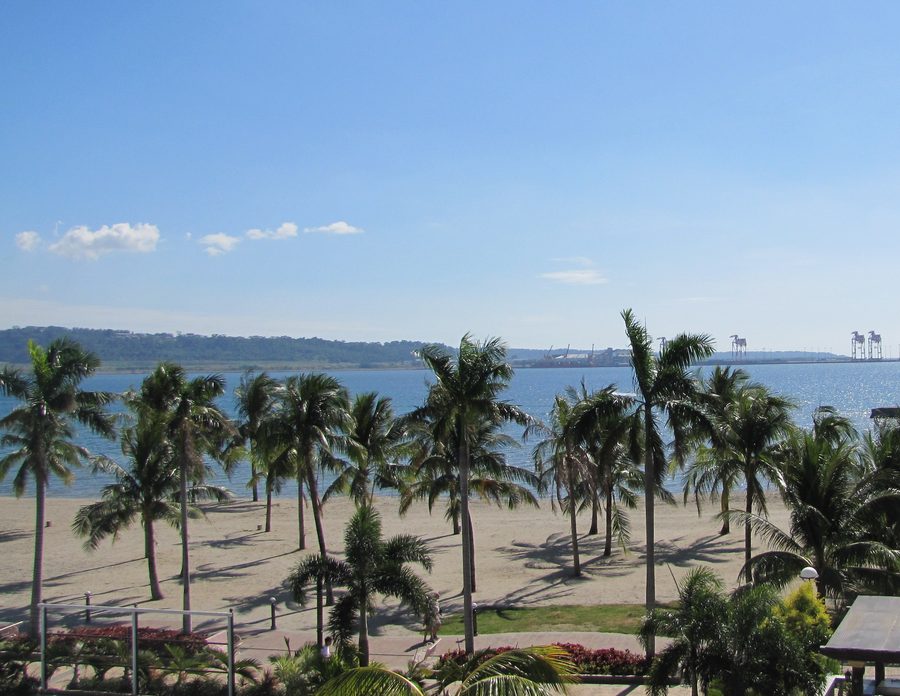 Boardwalk am Subic Bay in Zambales