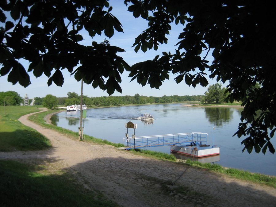 Anleger beim Kornhaus an der Elbe bei Dessau