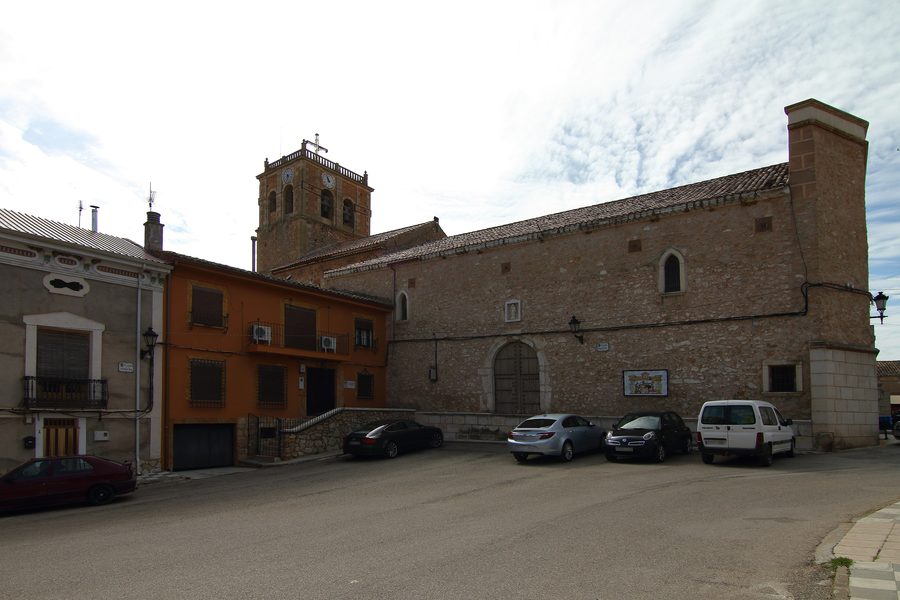 Nordfassade der Iglesia de Santa María Magdalena in Valverde de Júcar