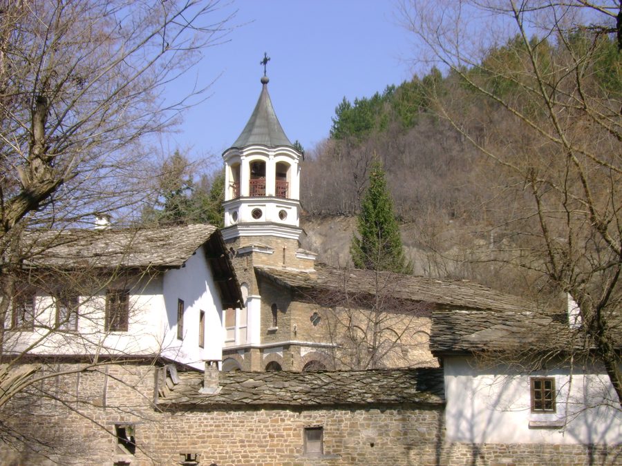 Dryanovo mit Klostererbe und Naturpark-Umfeld
