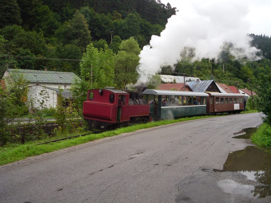 Dampflok der Waldeisenbahn Čierny Hron bei Hronec