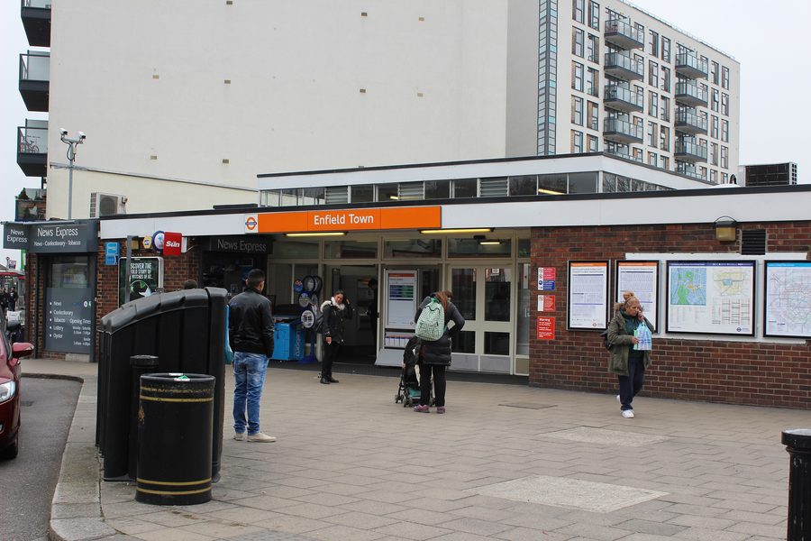 Bahnhof Enfield Town in Enfield, London