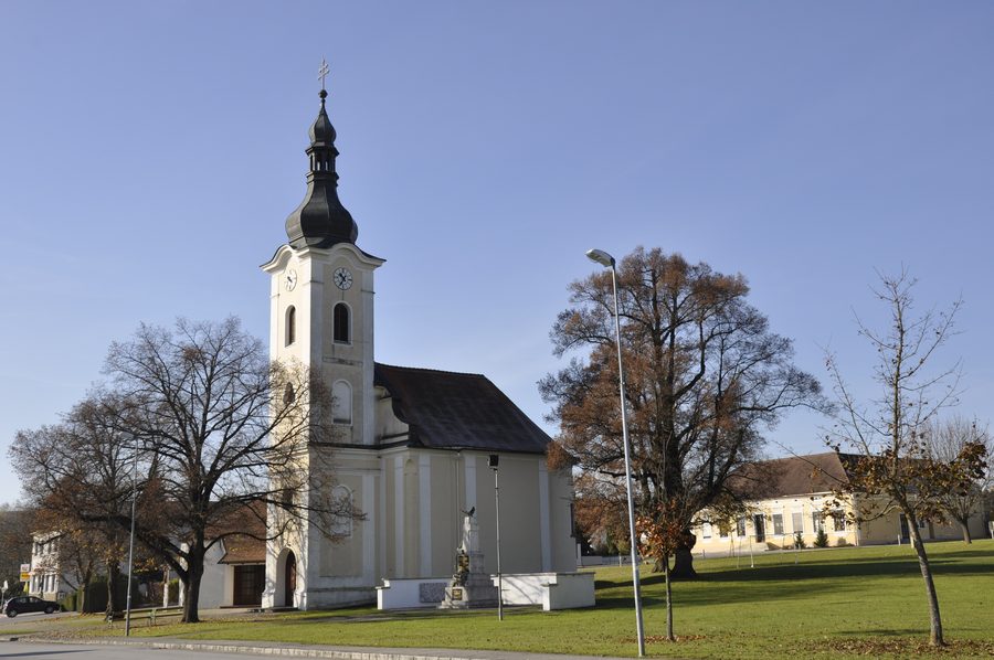 Pfarr- und Wallfahrtskirche Mariae Himmelfahrt in Ollersdorf im Burgenland