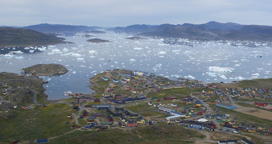 Blick auf Narsaq in Kommune Kujalleq