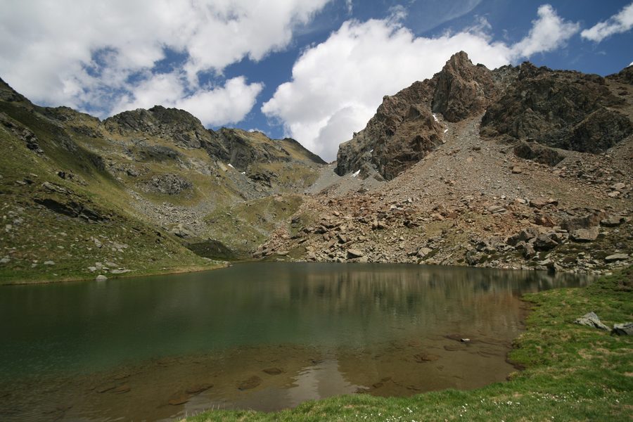 Lago della Manica mit Punta Cristalliera im Naturpark Orsiera-Rocciavrè