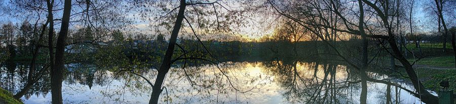 Teich in Jasnaja Poljana bei Sonnenuntergang