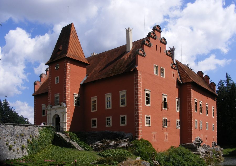 Schloss Červená Lhota am See