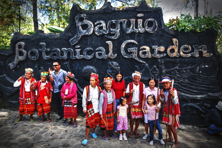 Botanischer Garten von Baguio mit Grünanlagen und Cordillera-Elementen