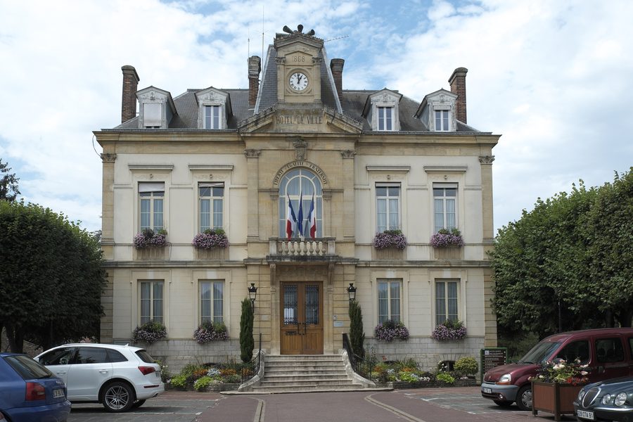 Rathaus von Arpajon im Département Essonne