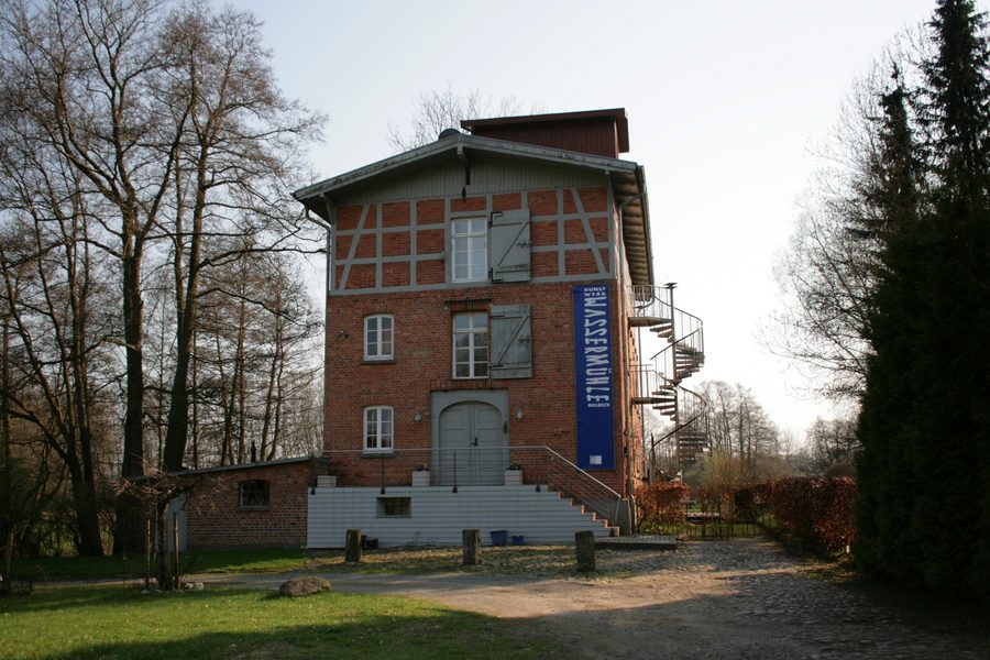 Wassermühle Melbeck am Barnstedt-Melbecker Bach in der Ebstorfer Straße