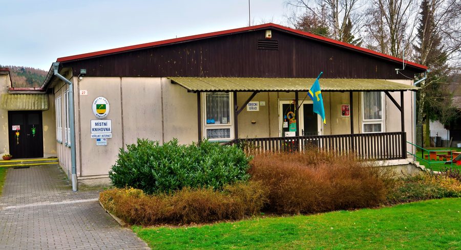 Gemeindeamt und Bibliothek in Babylon, Tschechien
