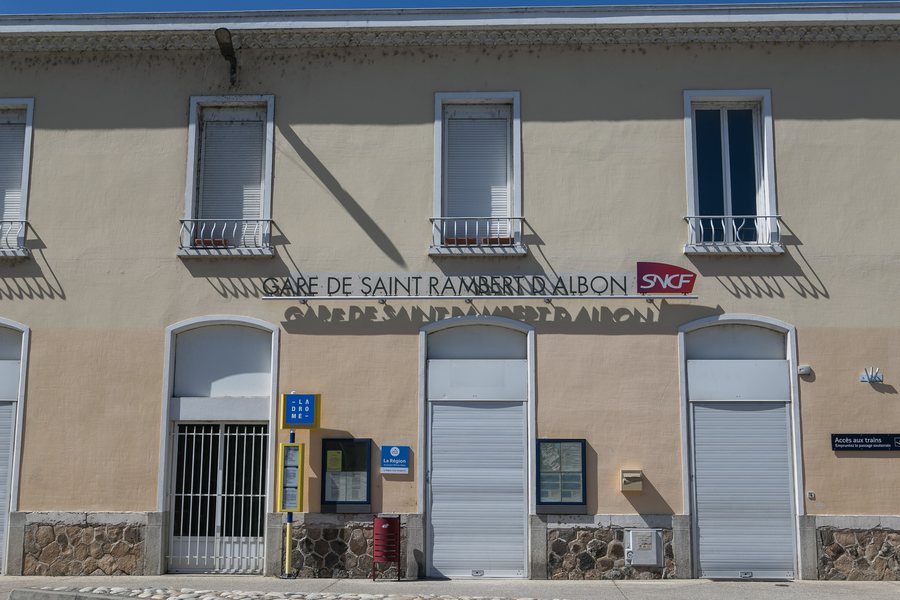 File:Gare de Saint-Rambert d'Albon - 2018-08-28 - IMG 8643.jpg