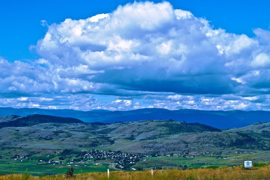 Blick auf Vernon im Okanagan Valley.