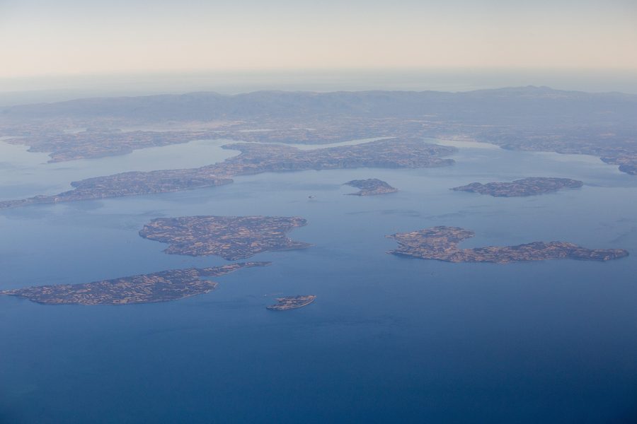 Inseln des Archipels von Chiloé vor der Küste Chiles