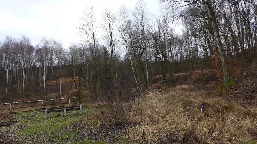 File:Willershausen Tongrube Fernblick.jpg