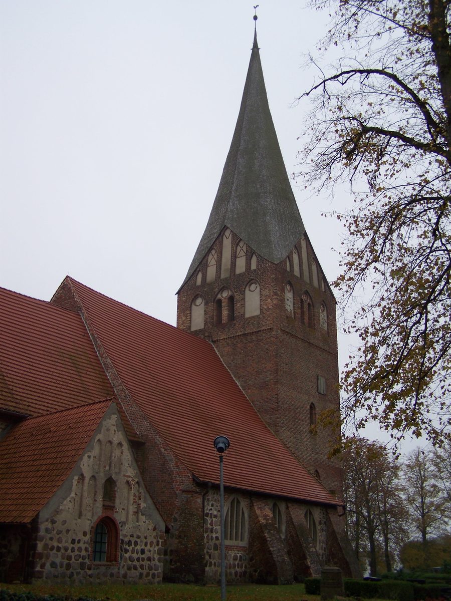 Kirche in Wusterhusen