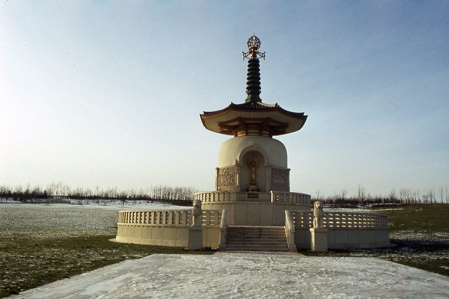 Peace Pagoda am Willen Lake in Milton Keynes
