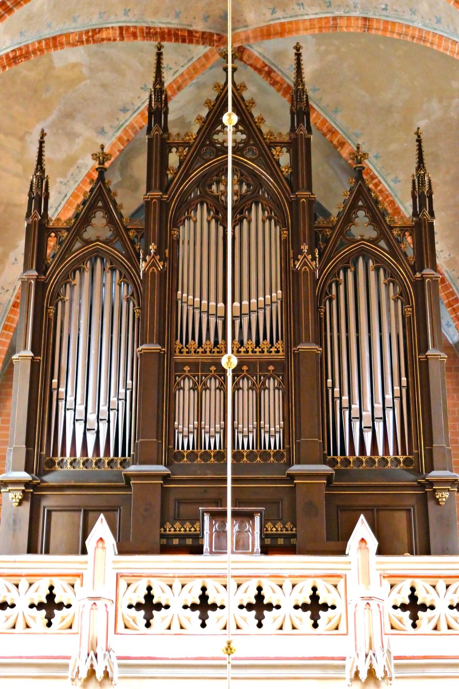 Orgel in der St.-Peter-Kirche in Altentreptow