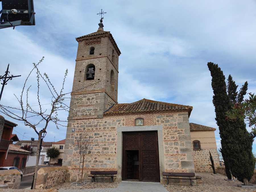 File:Iglesia de Santa Maria Magdalena - Chueca.jpg