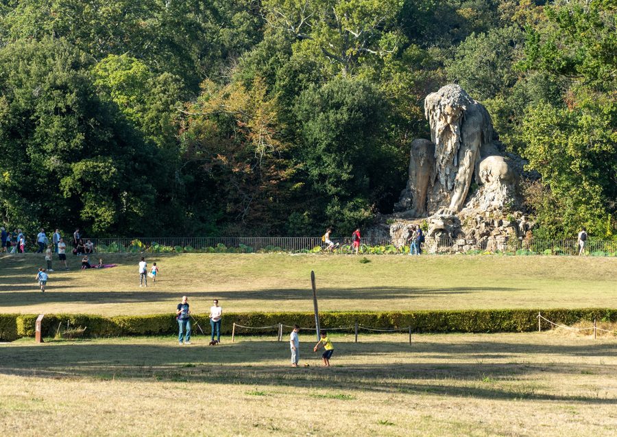 Apennin-Koloss von Giambologna im Park der Villa Demidoff bei Pratolino