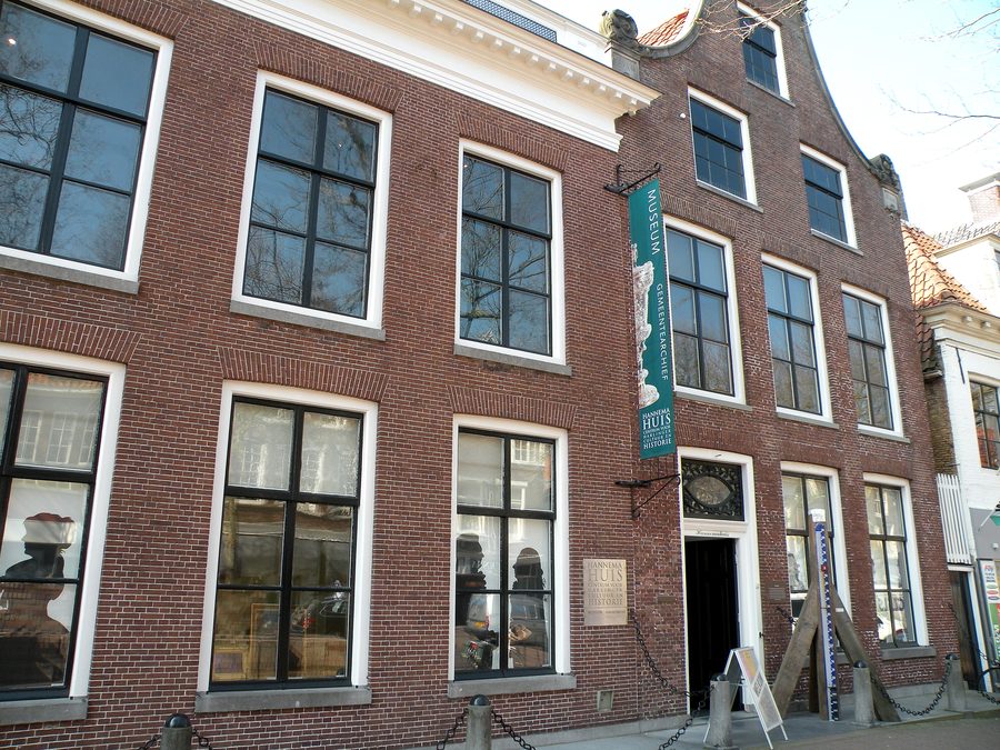 Historisches Gebäude des Hannemahuis in Harlingen