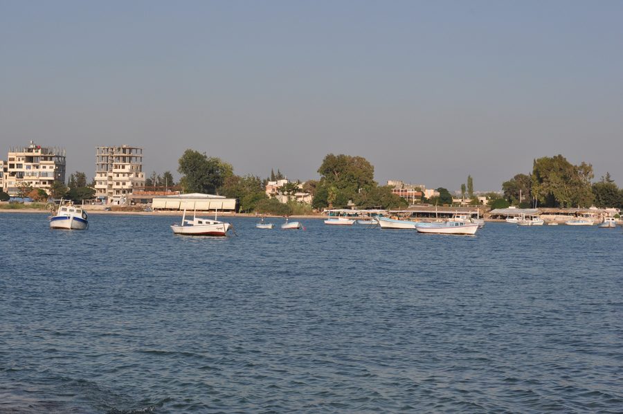 Fischerboote vor der Küste bei Latakia