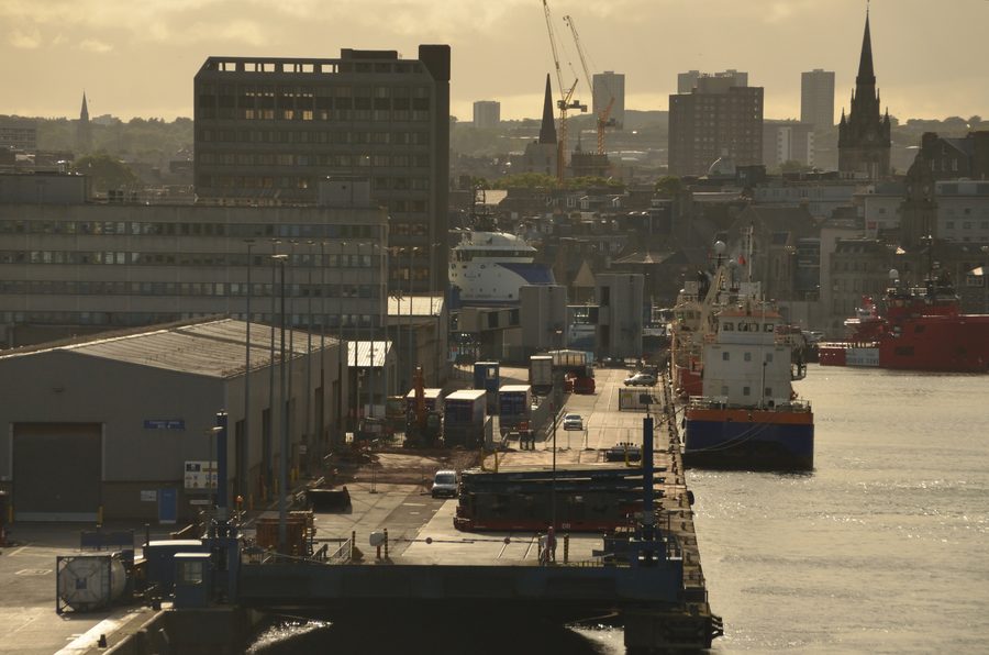 Hafen von Aberdeen in Schottland