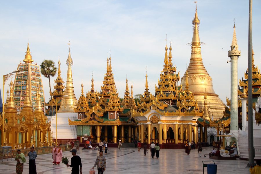Goldene Shwedagon-Pagode in Yangon