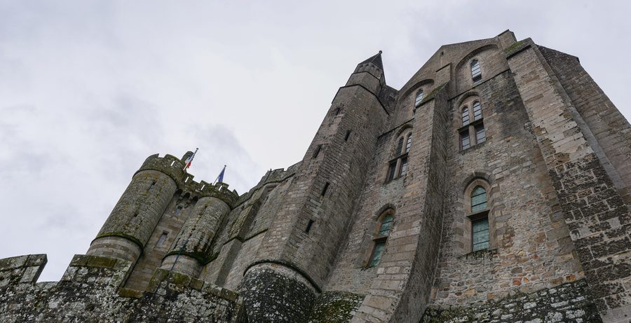 Mont-Saint-Michel an der bretonischen Küste