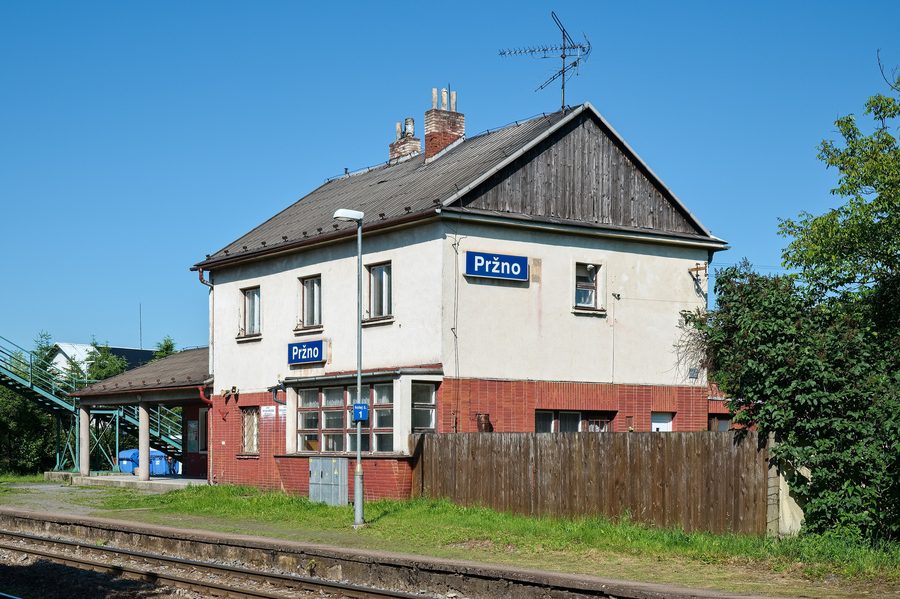 Bahnhofsgebäude in Pržno, Tschechien