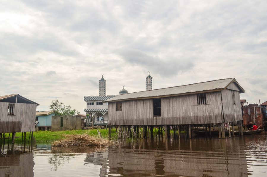 Haus auf Stelzen in Ganvié, Benin