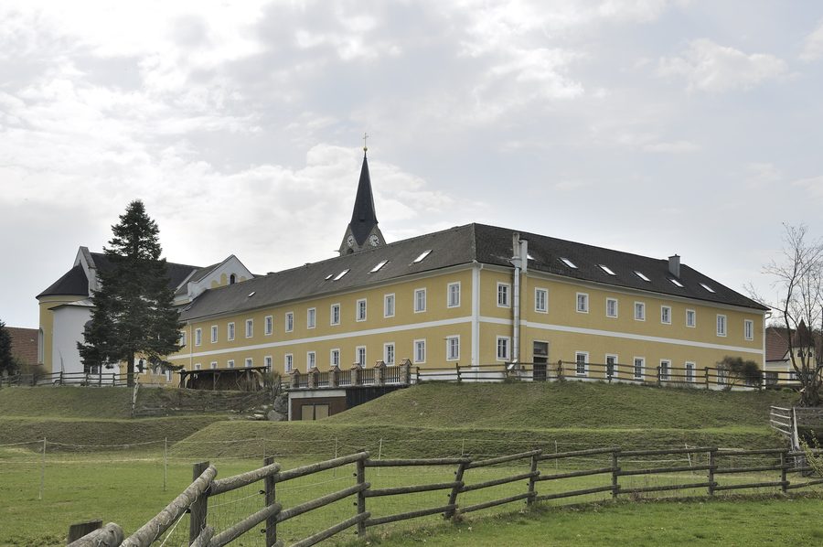 Franziskanerkloster Pupping