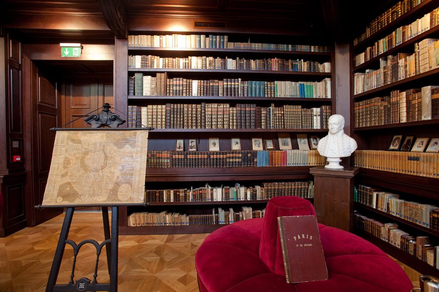 Historische Bibliothek der Familie Apponyi im Herrenhaus von Oponice