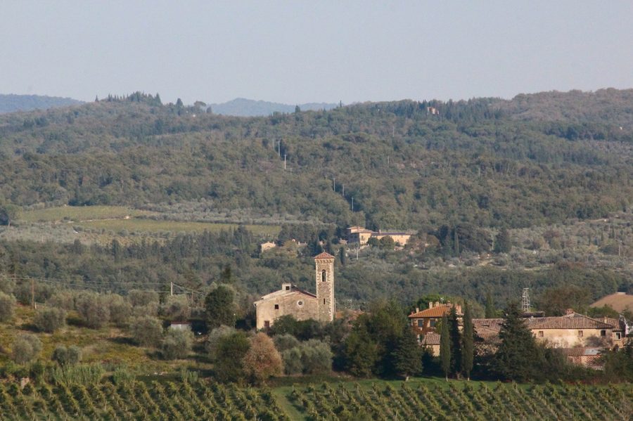 Außenansicht der Kirche San Filippo in San Filippo a Ponzano bei Barberino Val d'Elsa in der Toskana