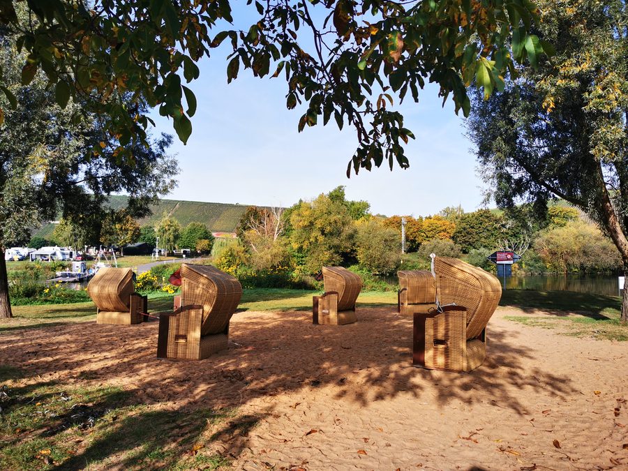 Weininselstrand bei Nordheim am Main