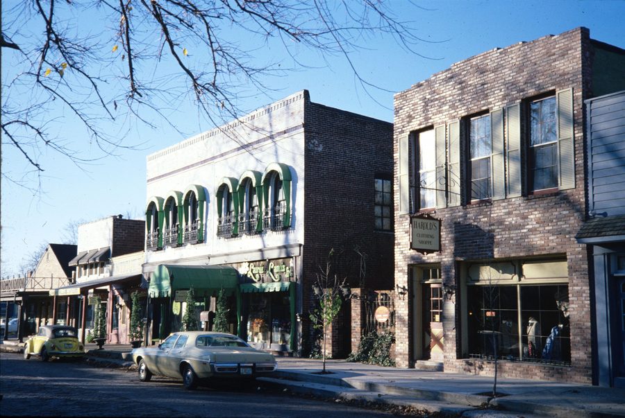 Ziegelne Geschäftsgebäude an der North Main Street in Zionsville, Indiana