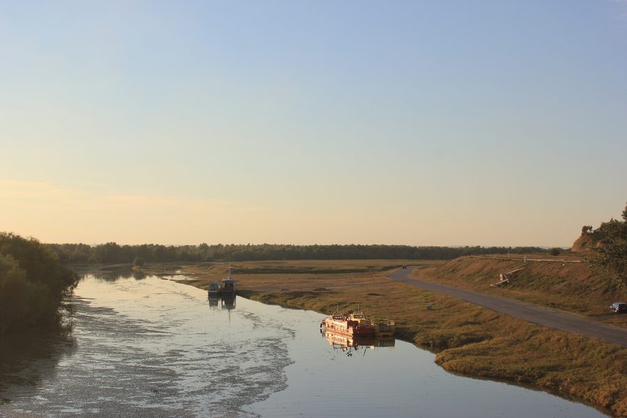 Der Pruth zwischen Giurgiulești in Moldawien und Galați in Rumänien