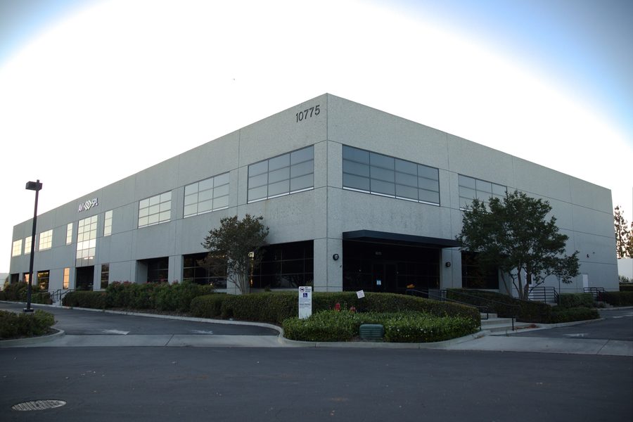 Bürogebäude von AVI-SPL in Cypress, Kalifornien