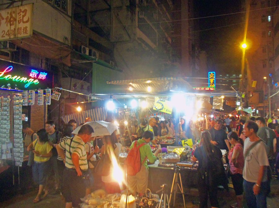 Temple Street Night Market bei Nacht