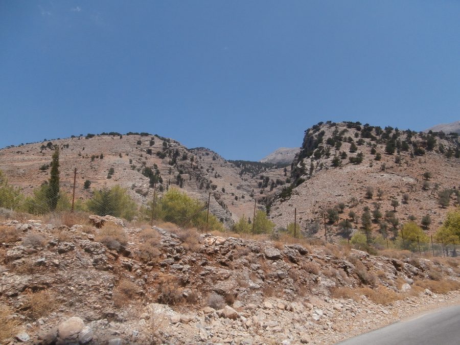 Vorizia-Schlucht mit felsiger Berglandschaft nahe Vorizia auf Kreta