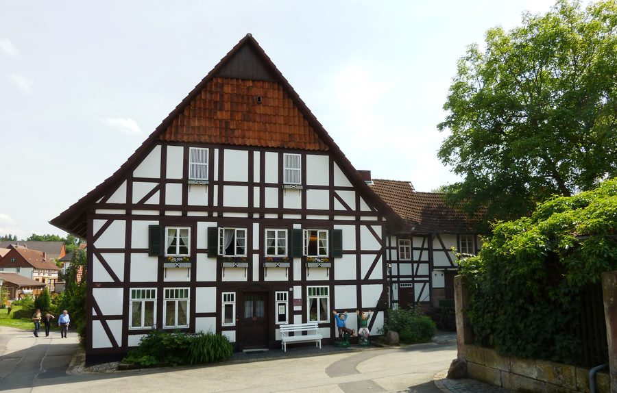 Wilhelm-Busch-Mühle mit Mühlrad in Ebergötzen