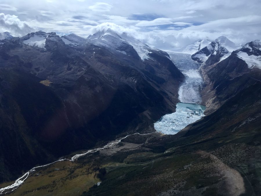 Kiwa-Gletscher und Kiwa-See nahe Valemount in British Columbia