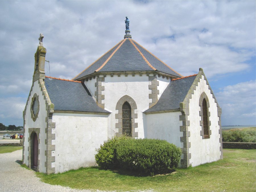 File:Penvins-chapelle.jpg