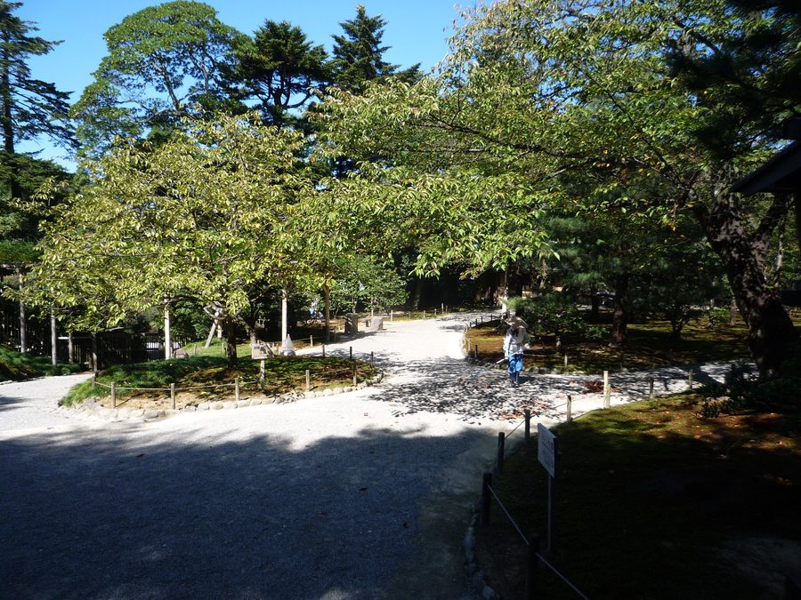 Landschaftsansicht des Kenroku-en-Gartens in Kanazawa, Japan