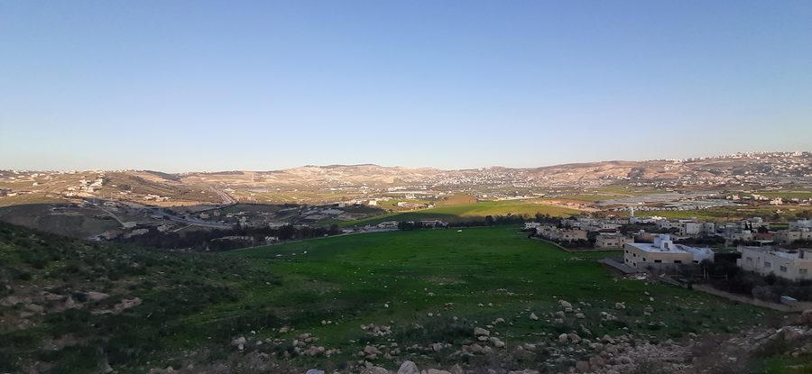 Frühlingsansicht der Berge von Balqa