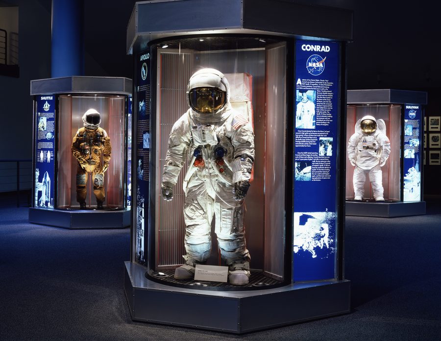 Astronautenuniform im Lyndon B. Johnson Space Center in Houston, Texas