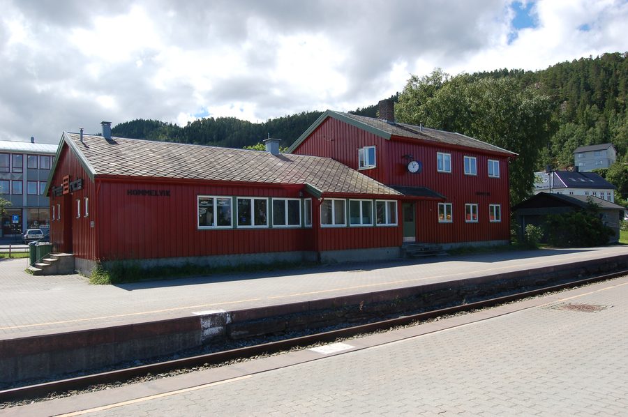 Bahnhof Hommelvik in Malvik, Norwegen