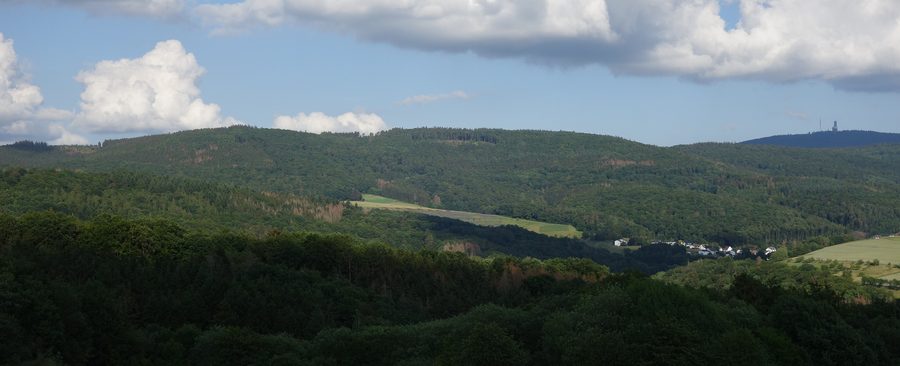 Windhain über Waldems-Wüstems, von Reinborn aus gesehen
