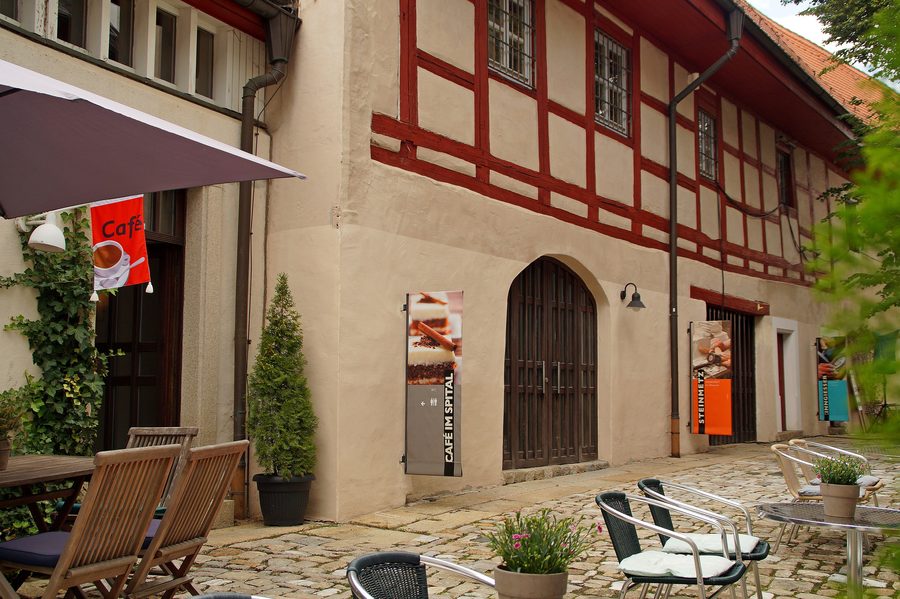 Innenhof des ehemaligen Spitals in Wunsiedel, heute Fichtelgebirgsmuseum.